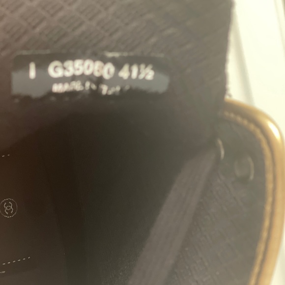 Chanel Gold 2019 Interlocking CC Logo - Picture 5 of 6